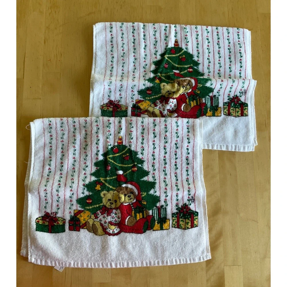Vintage Christmas Hand Towels Set of 2 Teddy Bears Christmas Tree Holiday Decor